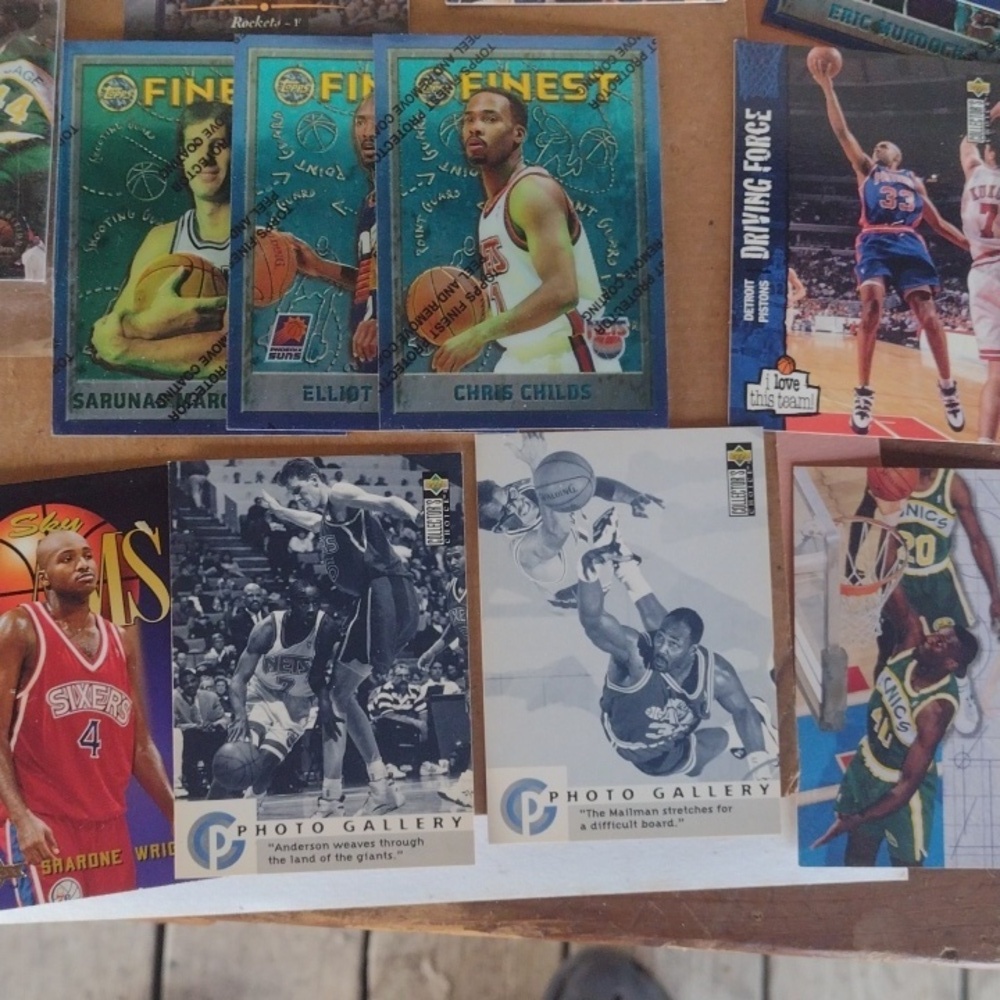 Assorted Basketball Trading Cards Collection - Picture 2 of 6